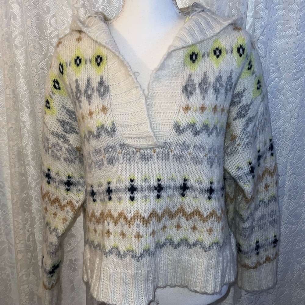 AMERICAN EAGLE Sweater
